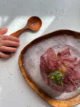 Load image into Gallery viewer, Papoose - Natural Shaped teak plate (1 plate)