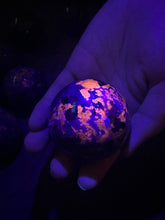 Load image into Gallery viewer, Moon Rituals - Mesmerizing Yooperlite Sphere: Capture the Aurora Borealis in Your Hand