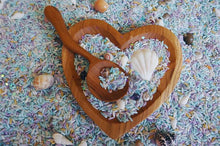 Load image into Gallery viewer, Papoose - Heart Bowl