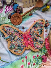 Load image into Gallery viewer, Wild Mountain Child - SUNFLOWER SLOTTED DUO SPOON