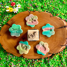 Load image into Gallery viewer, Open Hand Learning - TODDLER PLAY DOUGH STAMP - IN THE GARDEN