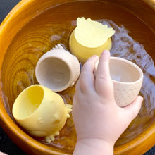 Load image into Gallery viewer, Beadie Bug Play - Eggbert Egg Cup