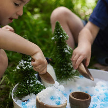 Load image into Gallery viewer, Gus + Mabel - Busy Bee Tray Quarter