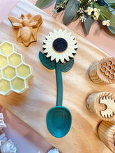 Load image into Gallery viewer, Beadie Bug Play - Sunflower Bio Spoon