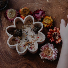 Load image into Gallery viewer, Kinfolk Pantry - Flower Eco Mould