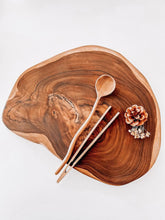 Load image into Gallery viewer, Papoose - Wood Scape Slices