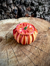 Load image into Gallery viewer, Beadie Bug Play - Pumpkin Cauldron - Mini