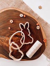 Load image into Gallery viewer, Papoose - Wood Scape Slices