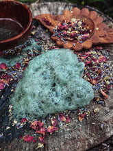 Load image into Gallery viewer, Wild Mountain Child - PlayFizz Botanical Bug