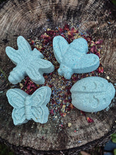 Load image into Gallery viewer, Wild Mountain Child - PlayFizz Botanical Bug