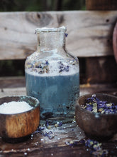 Load image into Gallery viewer, Wild Mountain Child - Wild Flower Fairy PlayFizz Crumble Cup