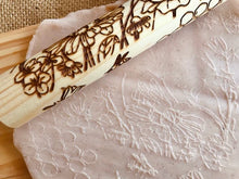 Load image into Gallery viewer, Beadie Bug Play - Wooden Engraved Roller - Bee-Lovers -DISCONTINUED