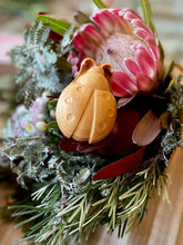 Load image into Gallery viewer, Beadie Bug Play - Beadie Bug / Wooden Ladybug