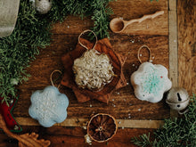 Load image into Gallery viewer, Wild Mountain Child - Snowflake PlayFizz Surprise Ornament set