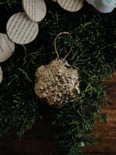 Load image into Gallery viewer, Wild Mountain Child - Snowflake PlayFizz Surprise Ornament set