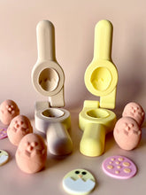 Load image into Gallery viewer, Beadie Bug Play - Chick Hatching Eco Press - Yellow