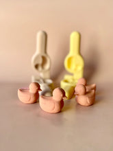 Load image into Gallery viewer, Beadie Bug Play - Duck Eco Press - Yellow