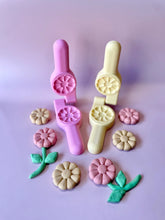 Load image into Gallery viewer, Beadie Bug Play - Flower Eco Press - Pink