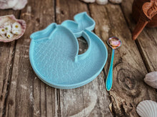 Load image into Gallery viewer, Beadie Bug Play - Mermaid Tail Trinket Tray / Bioplastic Sensory Tray