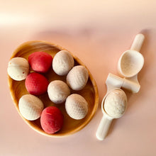 Load image into Gallery viewer, Beadie Bug Play - Eco Egg Press - Polka Dots