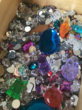 Load image into Gallery viewer, Glo with the Flo - Trinket Treasure Tub