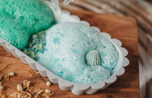 Load image into Gallery viewer, The Saltwater Collective -
Icy Waters Saltwater Fizz - Medium potion bubbles
