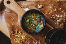 Load image into Gallery viewer, The Saltwater Collective -
Sea Moss Saltwater Fizz - Medium potion bubbles