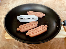 Load image into Gallery viewer, Beadie Bug Play - Hot Dog Bio Cutter