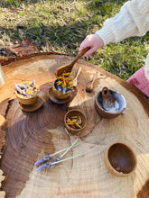 Load image into Gallery viewer, Papoose - Teak Mini Moon Scoop