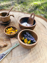 Load image into Gallery viewer, Papoose - Teak Mini Moon Scoop