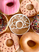 Load image into Gallery viewer, Beadie Bug Play - Donut Bio Cutter