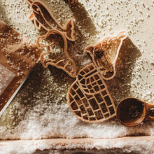 Load image into Gallery viewer, Kinfolk Pantry - Mini Arctic Eco Cutter Set