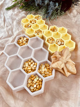 Load image into Gallery viewer, Beadie Bug Play - Honeycomb Trinket Tray Medium - Neutral