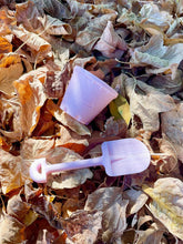 Load image into Gallery viewer, Beadie Bug Play - Bucket and Spade Set Pink