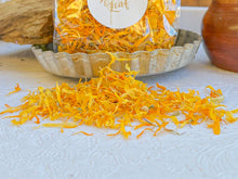 Load image into Gallery viewer, Botanicals- Organic Calendula Petal Confetti for Nature Play 8grams
