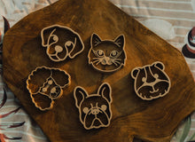 Load image into Gallery viewer, Kinfolk Pantry - Pet Friends Eco Cutter Set - 5 Animal Faces
