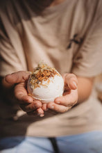 Load image into Gallery viewer, The Saltwater Collective - 
Calendula Sphere Fizz Bomb
