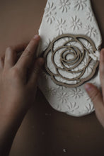 Load image into Gallery viewer, Kinfolk - Mixed Flower Cutter Set - Eco Playdough Tool

