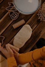 Load image into Gallery viewer, Kinfolk Pantry - Pumpkin Patch Roller - Eco Pattern Playdough Roller
