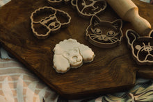 Load image into Gallery viewer, Kinfolk Pantry - Pet Friends Eco Cutter Set - 5 Animal Faces
