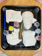 Load image into Gallery viewer, Jems Plaster Painting - Pirate Theme Pack
