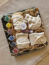 Load image into Gallery viewer, Jems Plaster Painting - Pirate Theme Pack
