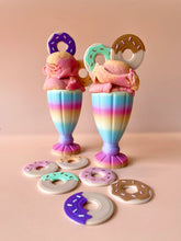 Load image into Gallery viewer, Beadie Bug Play - Ice Cream Sundae Cup in Rainbow
