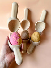 Load image into Gallery viewer, Beadie Bug Play - Jumbo Eco Egg Press - Dragon Scales
