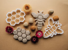 Load image into Gallery viewer, Beadie Bug Play - Honeycomb Bio Cutter
