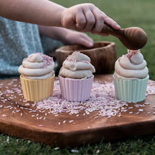 Load image into Gallery viewer, Kinfolk and Co. - Cupcake Eco Mould™ Set of 3
