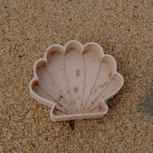 Load image into Gallery viewer, Kinfolk Pantry - Sea Shell Eco Mould™
