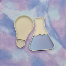 Load image into Gallery viewer, Little Explorer Eco Toys - Science Play Trays 2 pack - Beaker &amp; Glow in the dark light globe
