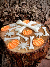 Load image into Gallery viewer, Beadie Bug Play - Glow-in-the-dark Play Kit
