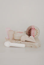 Load image into Gallery viewer, Beadie Bug Play - Ice-cream Shop Single Scoop Kit with Mint Sundae Cups
